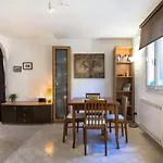 At 2mn of St Mark Square. Cosy pied à terre