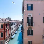 Casanova Deluxe Apartment By Wonderful Italy