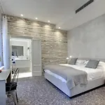 Stunning Modern Apartment In The Heart Of Venice