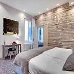 Stunning Modern Apartment In The Heart Of Venice