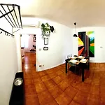 The Hatter\'S Venice Apartment