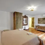 Venetian Apartment Accademia Dorsoduro District