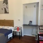 Archie\'S House