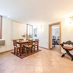 Colombina House