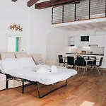 Guggenheim Luxury Suites By Bricola Apartments
