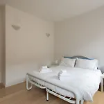 Venice Lance With Lift, 2 Minutes Walk From The Train Station