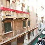 San Marco Apartment With Canal View