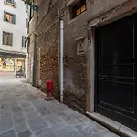 Cà Paola Cozy Venice Apartment
