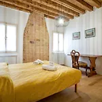 Ca\' Lirica