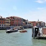 Smeraldo Apartment Grand Canal 1566C