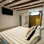 Casanova Venezia - Rialto Artistic Apartment