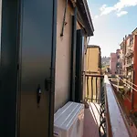 Ca\' Giorgia Balcony House