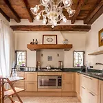 Garden Mansion With Private Mooring R&R