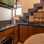 Grand Canal Design Apartment