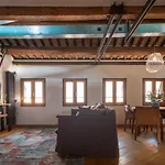 Grand Canal Design Apartment