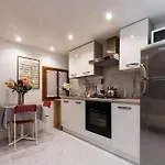 Ca\'Mariagrazia Flat In Venice With Private Patio