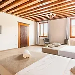 Venice Luxury Suites