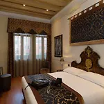Unahotels Ala Venezia