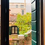 Grimaldi Apartments Cannaregio