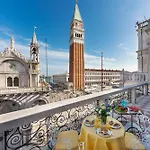 Due Leoni Terrace In St Mark\'S Square