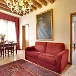 Palazzo Schiavoni Suite-Apartments