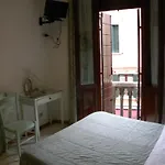 Hotel Adua