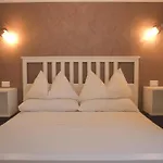 Venice Rooms