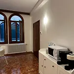 Venice Rooms