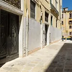 San Marco Canal View By Bricola Apartments