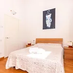 Charming Apartment In Venice!