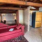 San Simeon Apartments