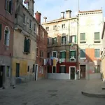 Veneziacentopercento Nicoli Apartment