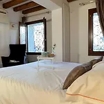 Residence Romantic Grand Canal