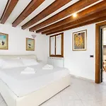 Elegant Apartments In Biennale By Bricola Apartments