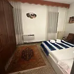 Rosa Apartment