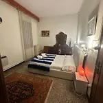 Rosa Apartment