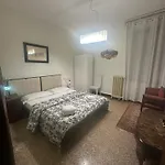 Rosa Apartment