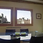 Real Venetian Apartment, 300 M From Rialto Bridge, 100 Sqm