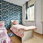 R & R Apartment