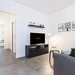 7 Beds, Minutes From Venice, Not To Be Missed