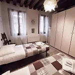 Ve-Nice Suite Giuffa C4834