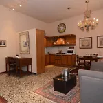 Calle Dei Botteri