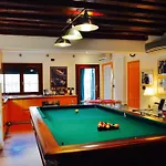La Casa Con Il Biliardo Venisejetaime