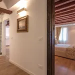 Home Venice Apartments-Rialto 1 - 2 - 3