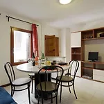 2578 Casa