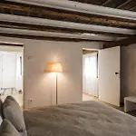 Myplace Campo Santa Margherita Apartments