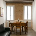 Rialto Suite 1602