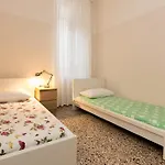 Mandola