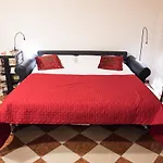 Vivaldi Apartment