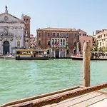 Admiral Emo Palace Over Canal Grande